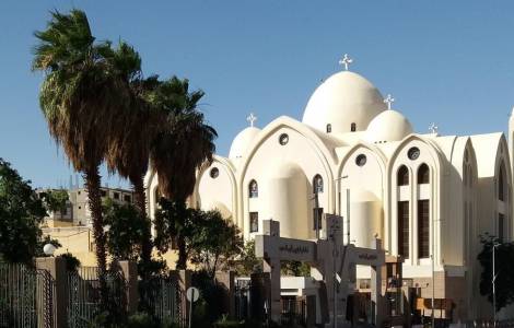 ÁFRICA/EGIPTO - Comunicado de la Iglesia copta contra quienes propagan  productos 