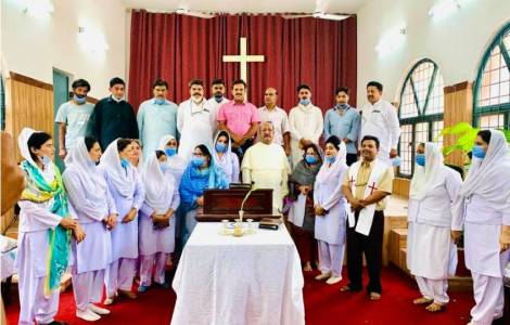 Due infermiere cristiane accusate di blasfemia in Pakistan