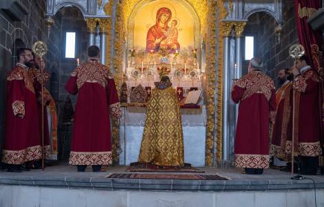 Asya / Türkiye – Diyarbakır’daki St. Croix Katedrali: Orta Doğu’nun en büyük Ermeni kilisesi yeniden açılıyor