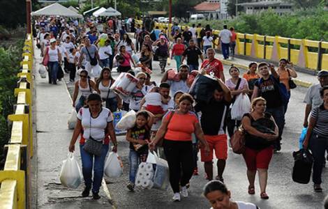 35 mil venezuelanos na fronteira