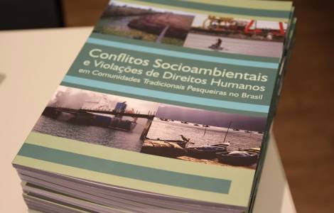 "Conflitti sociali-ambientali e violazioni dei diritti umani nelle comunità tradizionali di pesca in Brasile".