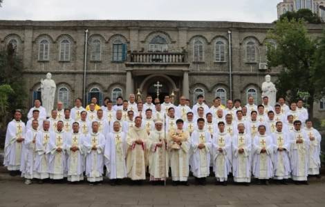 ASIA/CHINA - Diocese of Fuzhou: Bishops Cai and Lin celebrate diaconal ordination together