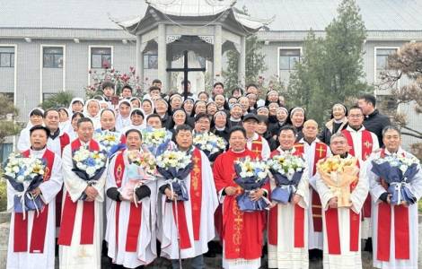 ASIA/CHINA - Seven priests celebrate 25 years of priesthood and remember Bishop Joseph Zong Huaide with gratitude