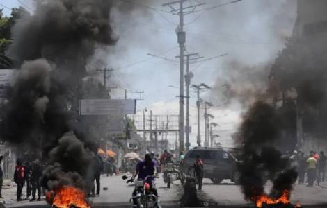 AMERICA/HAITI - Clashes between police and armed groups are increasing: Bishop Dumas urges citizens to choose life, responsibility, and hope