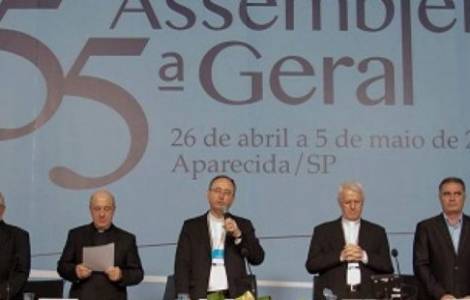 Assemblea dei Vescovi: “Urgente riprendere il cammino dell'etica per ricostruire il tessuto sociale”