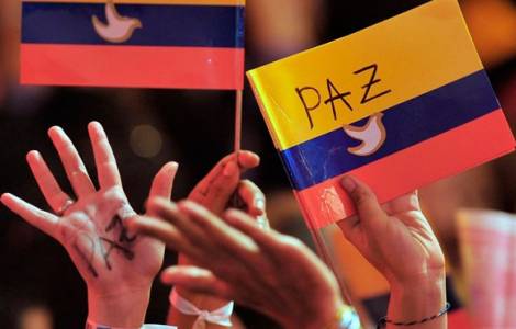 Remise des armes des guérilleros des FARC et pours