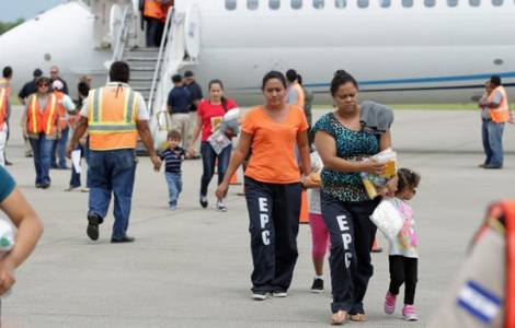 Honduras: mères et leurs enfants expulsés